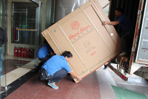 冷水江钢琴贵重工艺品无忧运